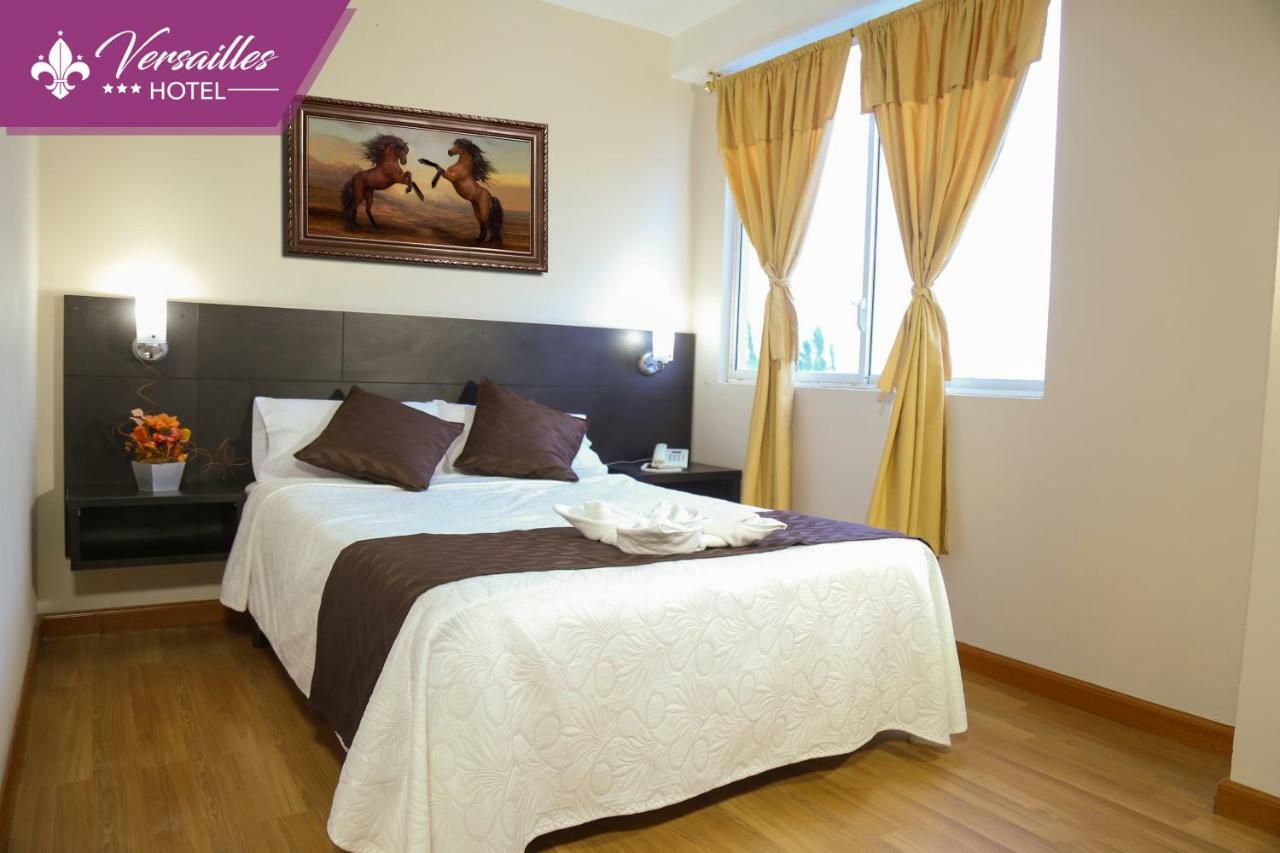 Hotel Versailles Амбато Екстер'єр фото